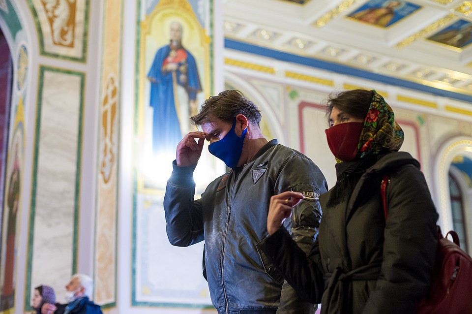 Служба в храмах в пандемию
